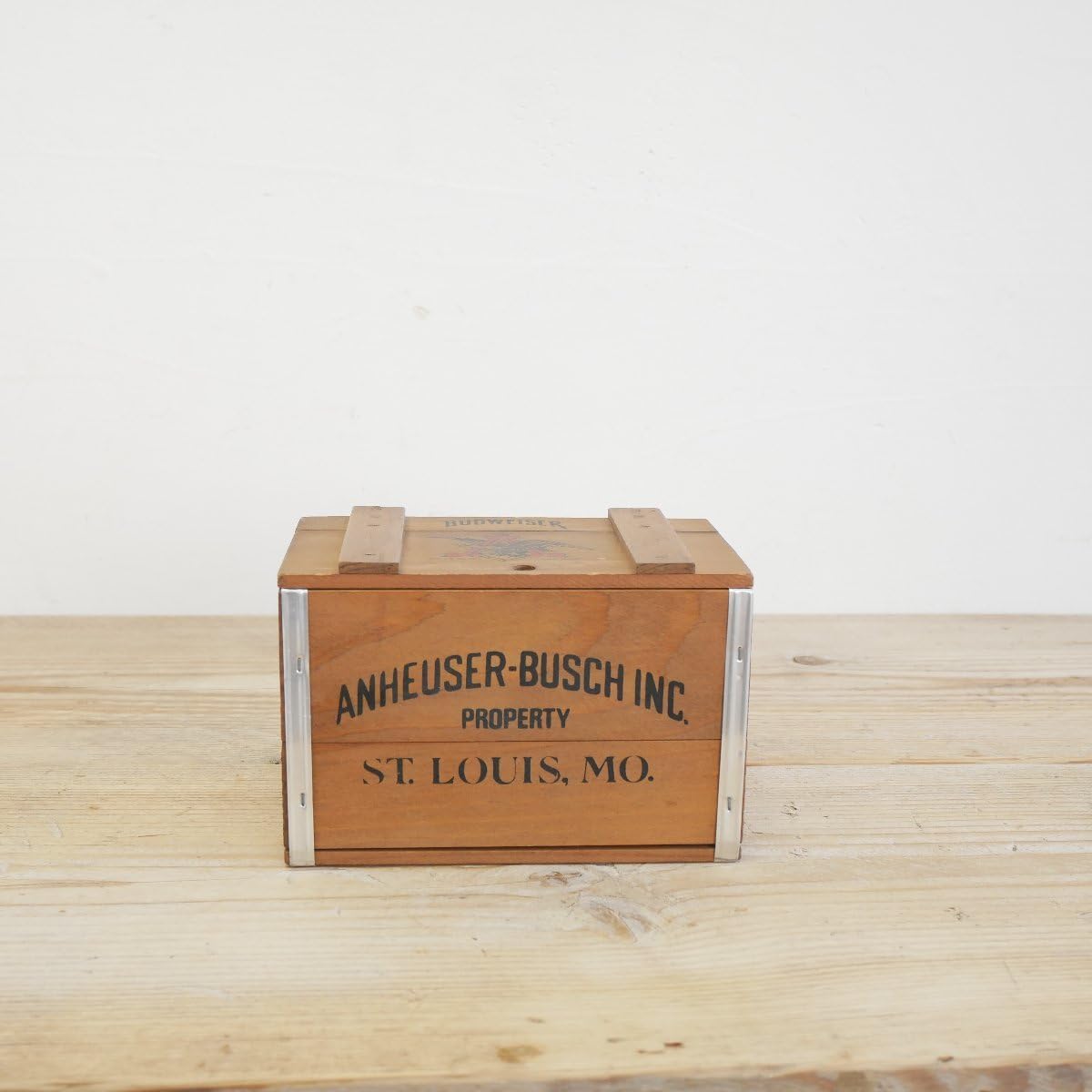 Amazon.co.jp: バドワイザー メモ帳入り蓋つき木箱 ノベルティグッズ