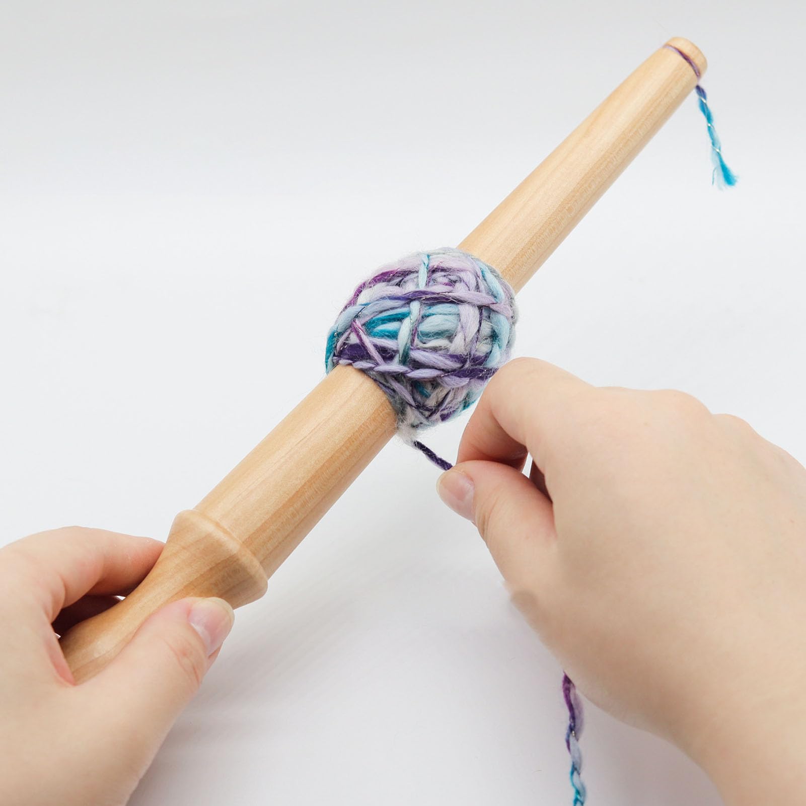 Wood Yarn Organizer Wooden Yarn Ball Yarn Storage Weaving Center Pull Ball Manual Yarn Winder for Crocheting Knit Arts Knitting Crochet