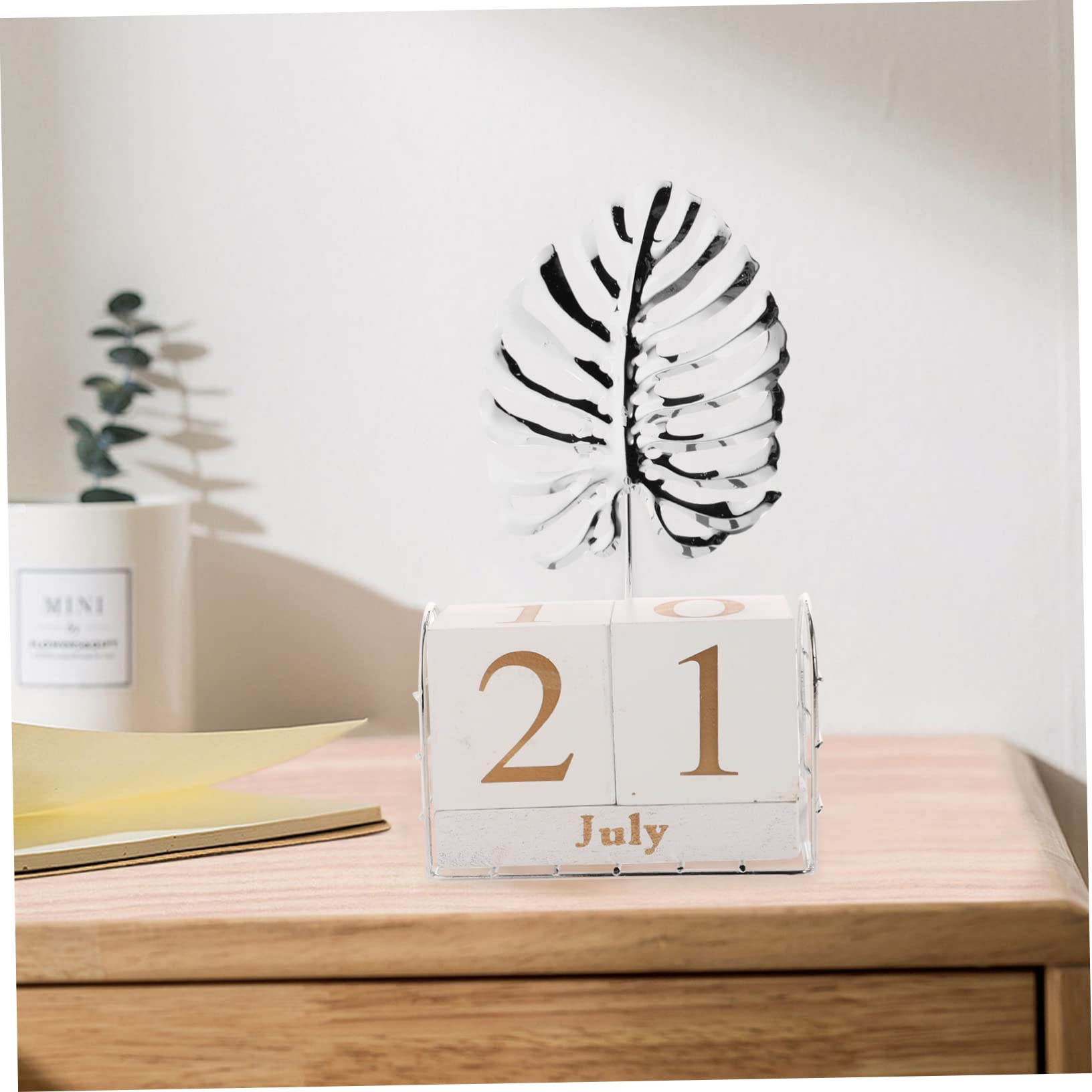 STOBOK 2stücke Blockkalender Aus Holz Kreativer Perpetual Tischkalender Für Schreibtisch Manuell Für Wohn Und Arbeitsräume Inklusive Monats Und Tagesblöcke Robustes Design