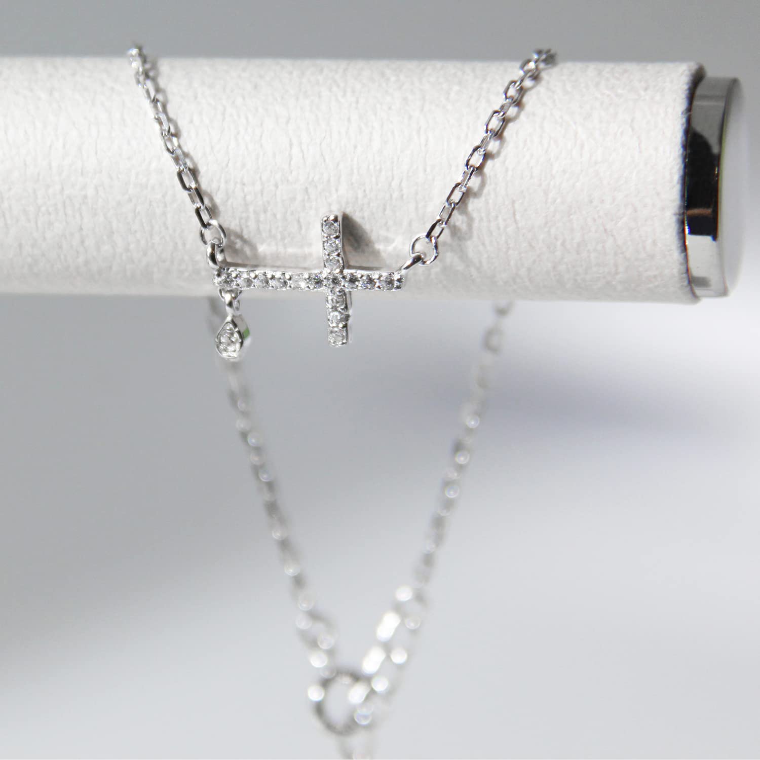 Bracciale con croce laterale per le donne Catena della Santa Croce Gioielli di fede cristiana Bracciale in argento Sterling con charm