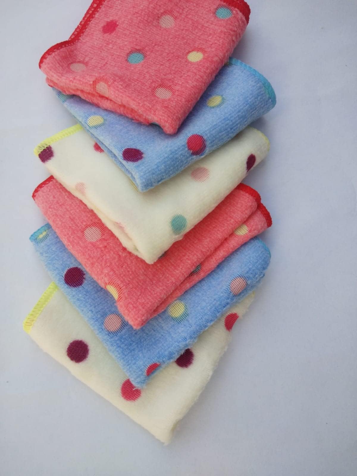 Face Towel / Soft henky | Girls Handkerchief | Women Hanky Soft Fluffy Thick Face Hankies Set for Women Towels Set of 6 10X10 Inches (Dot Print)