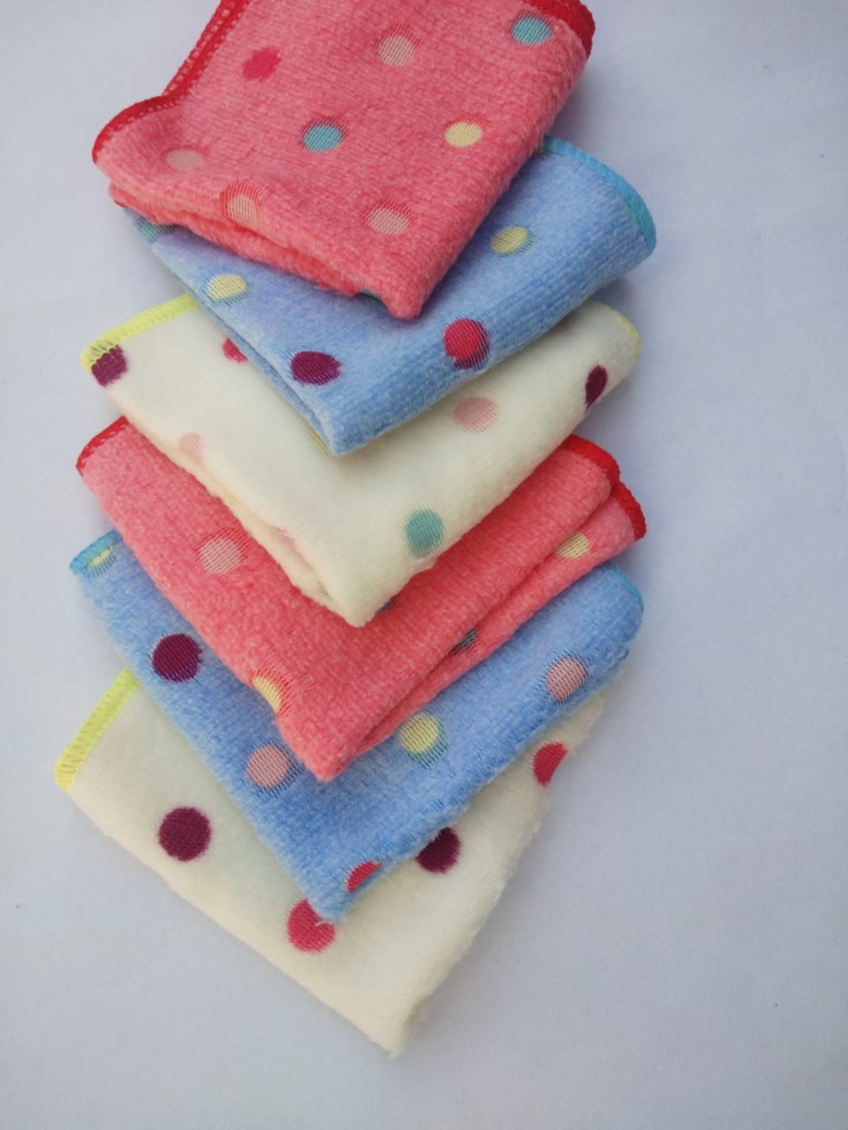 Face Towel / Soft henky | Girls Handkerchief | Women Hanky Soft Fluffy Thick Face Hankies Set for Women Towels Set of 6 10X10 Inches (Dot Print)