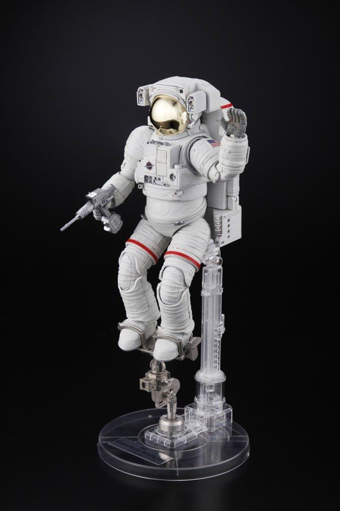 BANDAI ISS SPACE SUIT 1/10スケール Amazon.com: Bandai Hobby ISS Space Suit Extravehicular