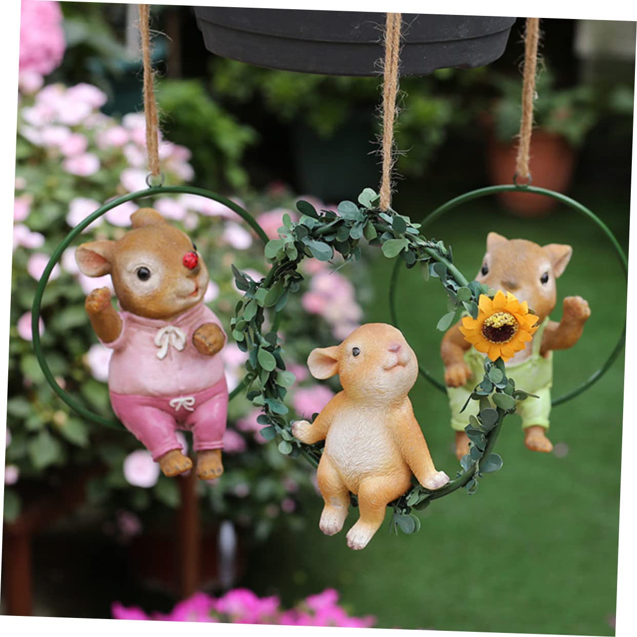 Toyvian 2 Pièces Ornement Lapin décor de Chambre de Lapin décor extérieur décorations d'arbres en Plein air de Plein air Peluche Figurines de Lapin de pâques Statue de Lapin Suspendu Métal