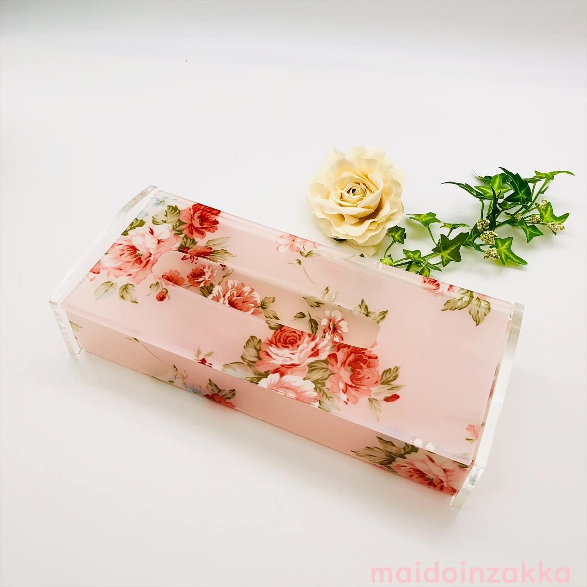 Amazon｜紅ローズ ティッシュケース 光沢 アクリル バラ 薔薇柄 綿棒