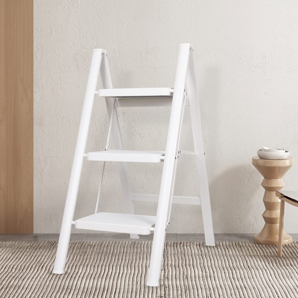 BAOYOUNI Scaletta Pieghevole Leggera e Portatile Scala Domestica 20 cm Pedale Largo Sgabello Antiscivolo Multiuso per Casa Cucina Ufficio Esterno, Portata massima 150 kg (3 Gradini, Bianco)