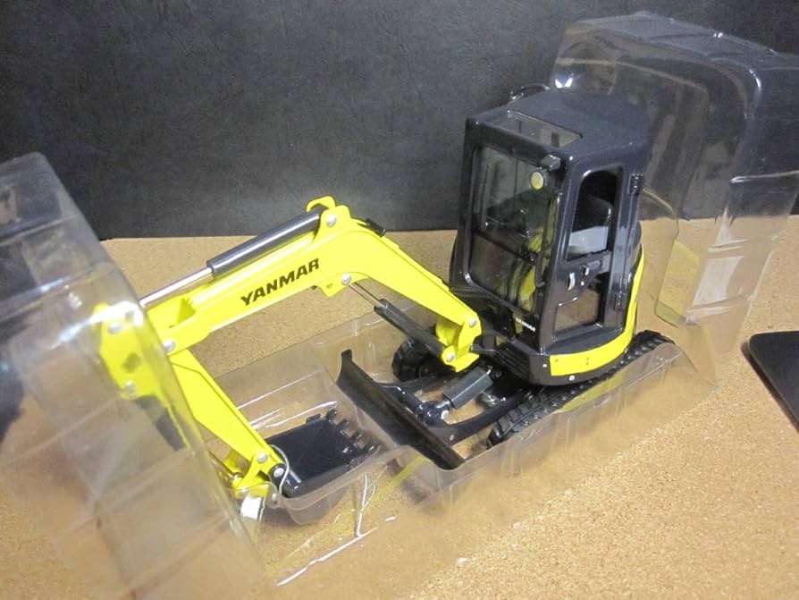 YANMAR Vi035 ダイキャストミニチュアショベル 1/22 Amazon.co.jp: YANMAR ViO35 Excavator(イエロー×ブラック