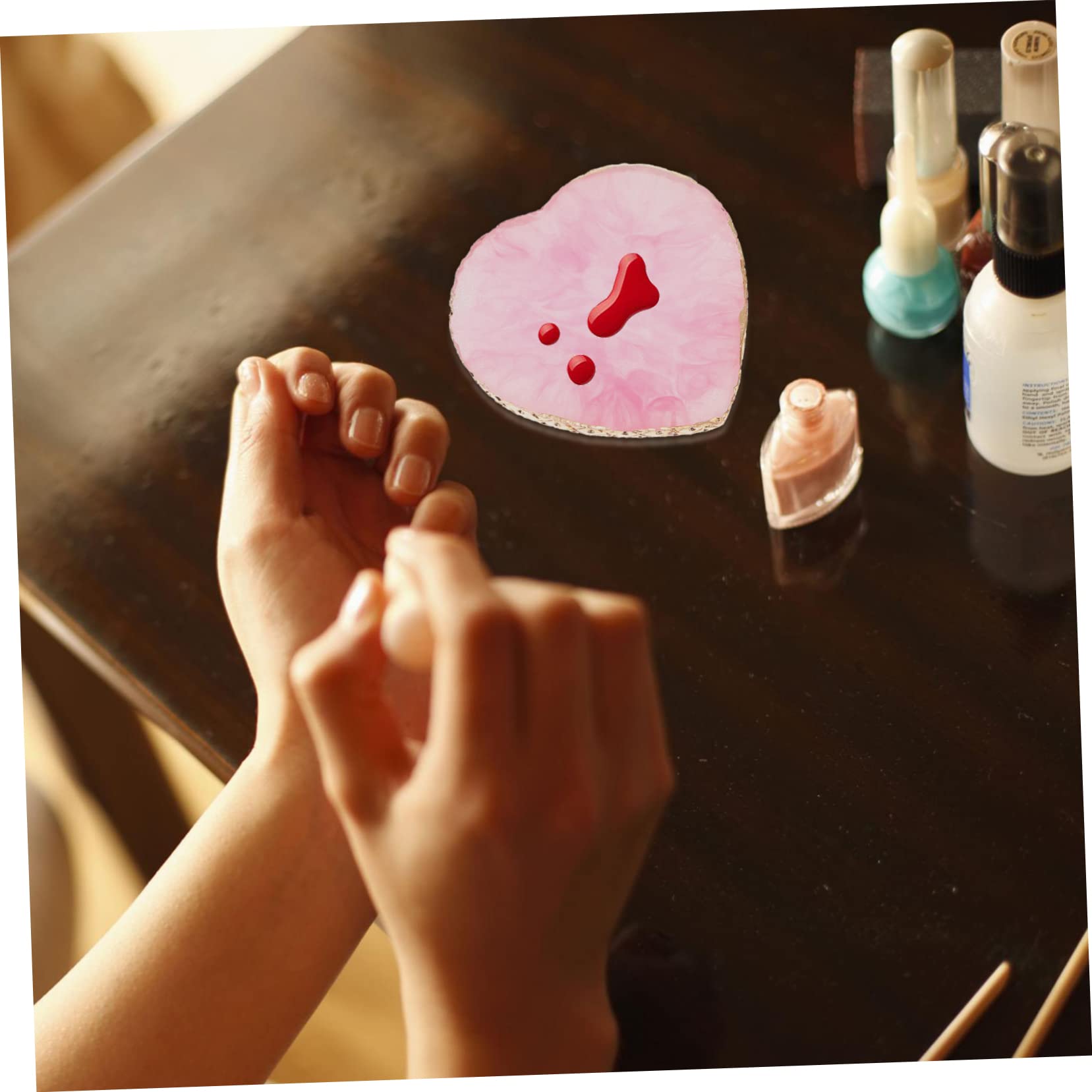 OSOLADY 2Pcs Nail Art Mixing Tray DIY Color Plate for Creative Manicure Heart Shaped Transparent for Home Salon Use for Nail Polish Foundation and Pigment