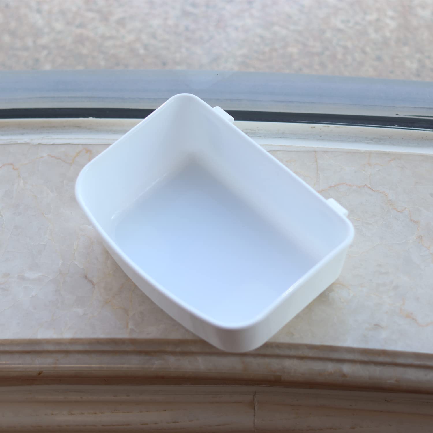Yxmohala Vasca da Bagno per Uccelli - 2 Pezzi Piccola Mangiatoia, Mangiatoia per Uccelli Sospesa, Bagnatore per Uccelli con Gancio, Adatto per Piccoli Uccelli, Pappagalli, Canarie,12,8 x 9,1 x 4,6 cm
