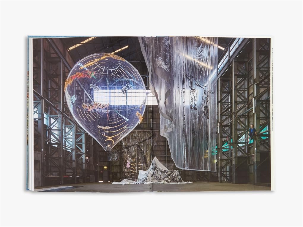 Lee Bul: Life and Work