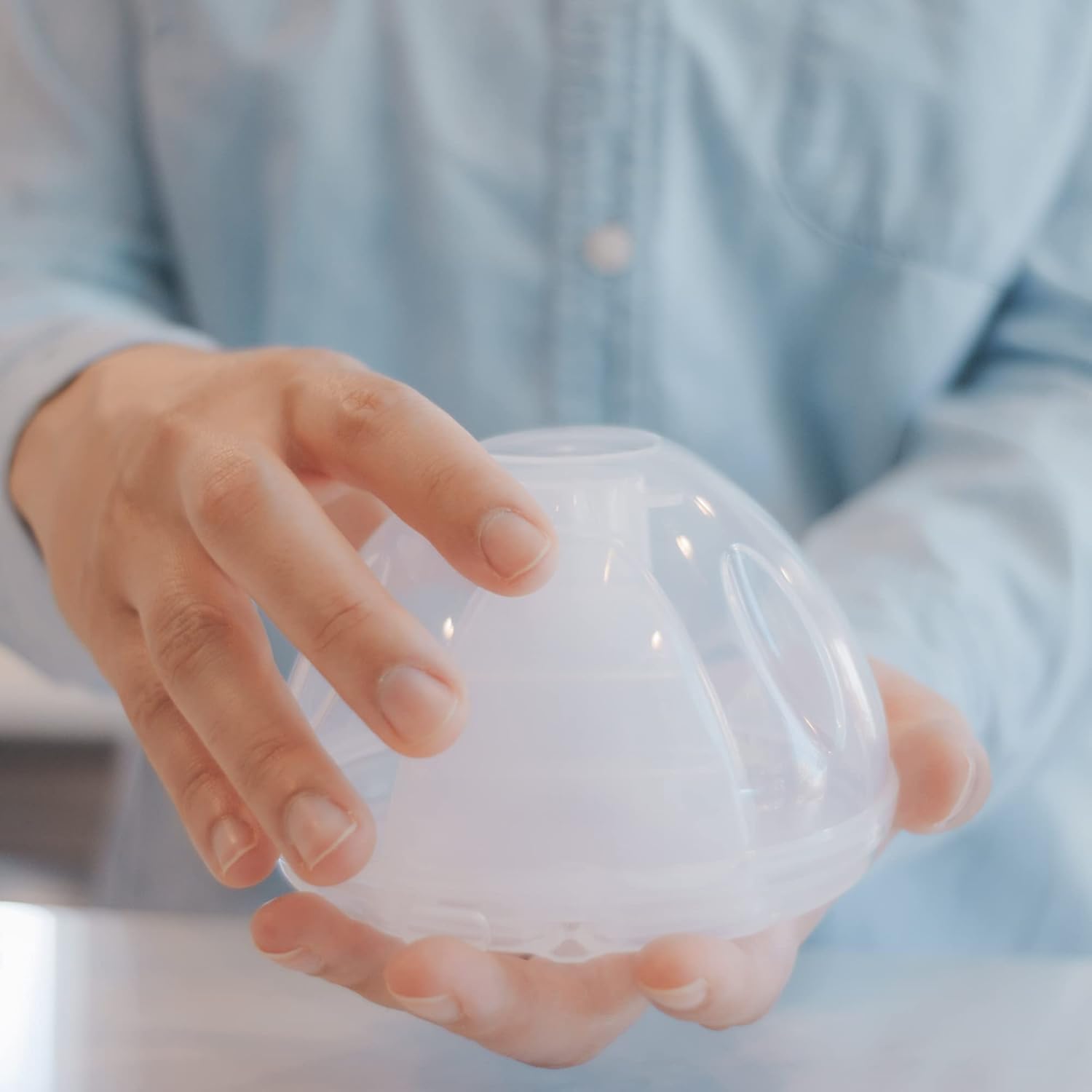 Freemie Liberty II Deluxe Hands-Free Wearable Breast Pump System for Discreet Pumping | Quiet Rechargeable Mobile Breast Pump | Ultra-Lightweight in-Bra Cups, 25mm & 28mm Breast Flanges Included : Baby