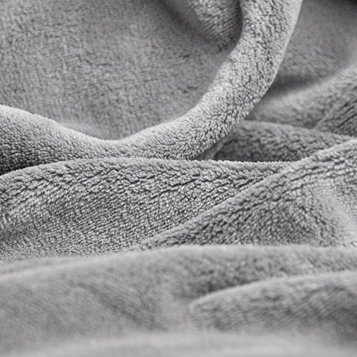 CelinaTex Flauschige Kuscheldecke XXL 200 x 220 cm Silber Decke Sofa Couch warm Wohndecke weich Mikrofaser Fleece Oeko-TEX Quebec