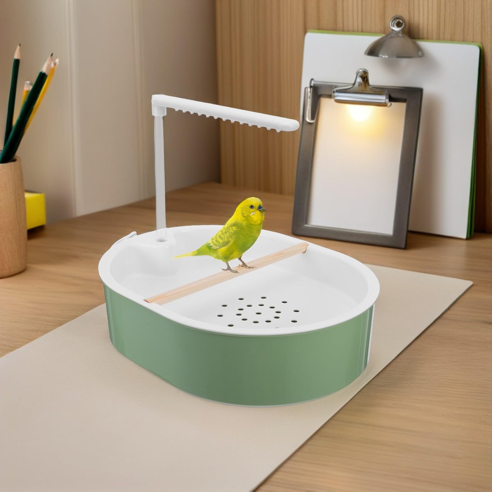 SOIMISS Bañera Automática para Pájaros Interior con Bomba Ajustable, Ducha Fuente para Loros Periquitos Cacatúas, Contenedor 31,7x31,7x24,5 Cm en Plástico Azul Gris y Accesorios de Madera