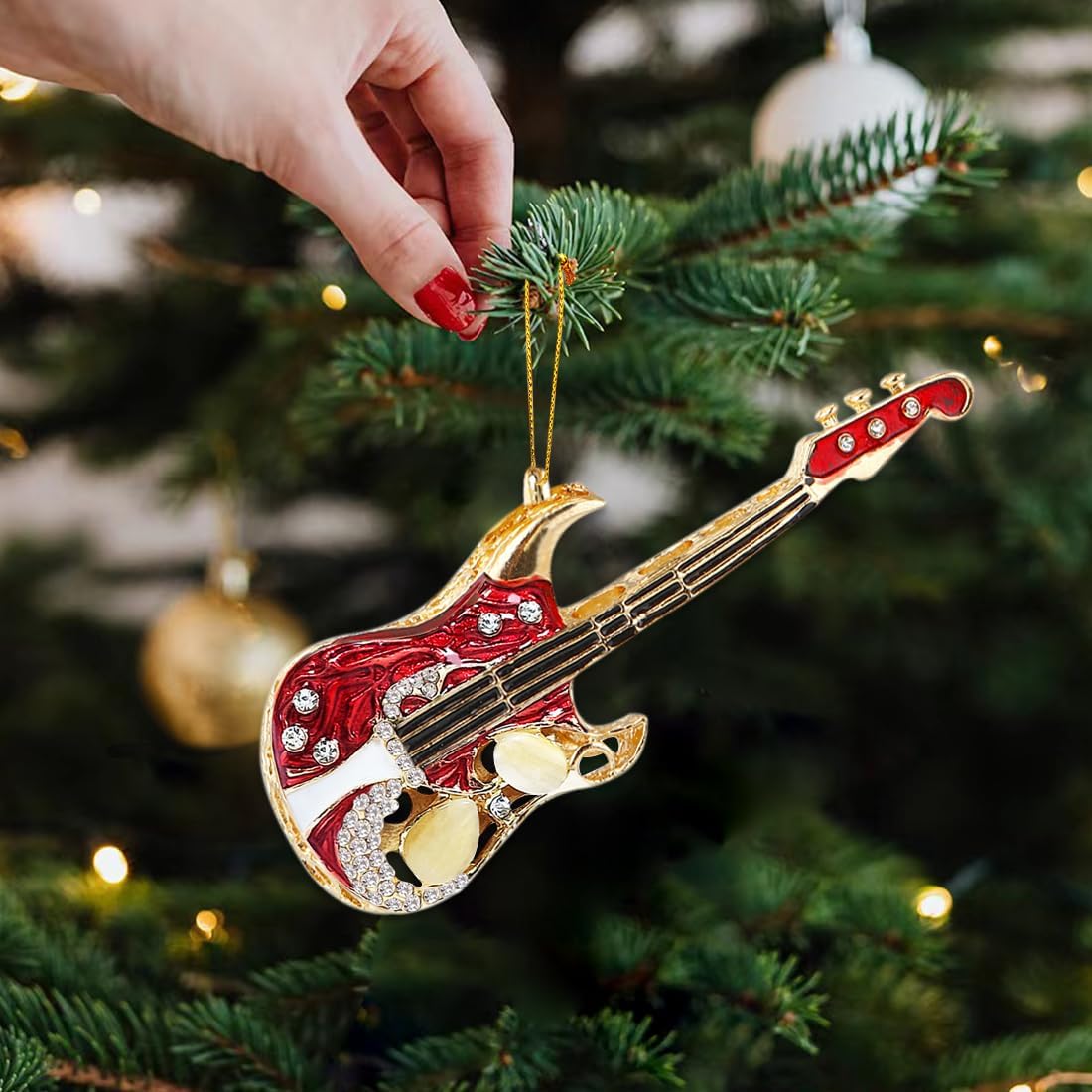schattige kerstman die elektrische gitaar, drums en zang speelt, rockband. vectorillustratie geïsoleerd op een witte achtergrond 10595051 Vectorkunst bij Vecteezy