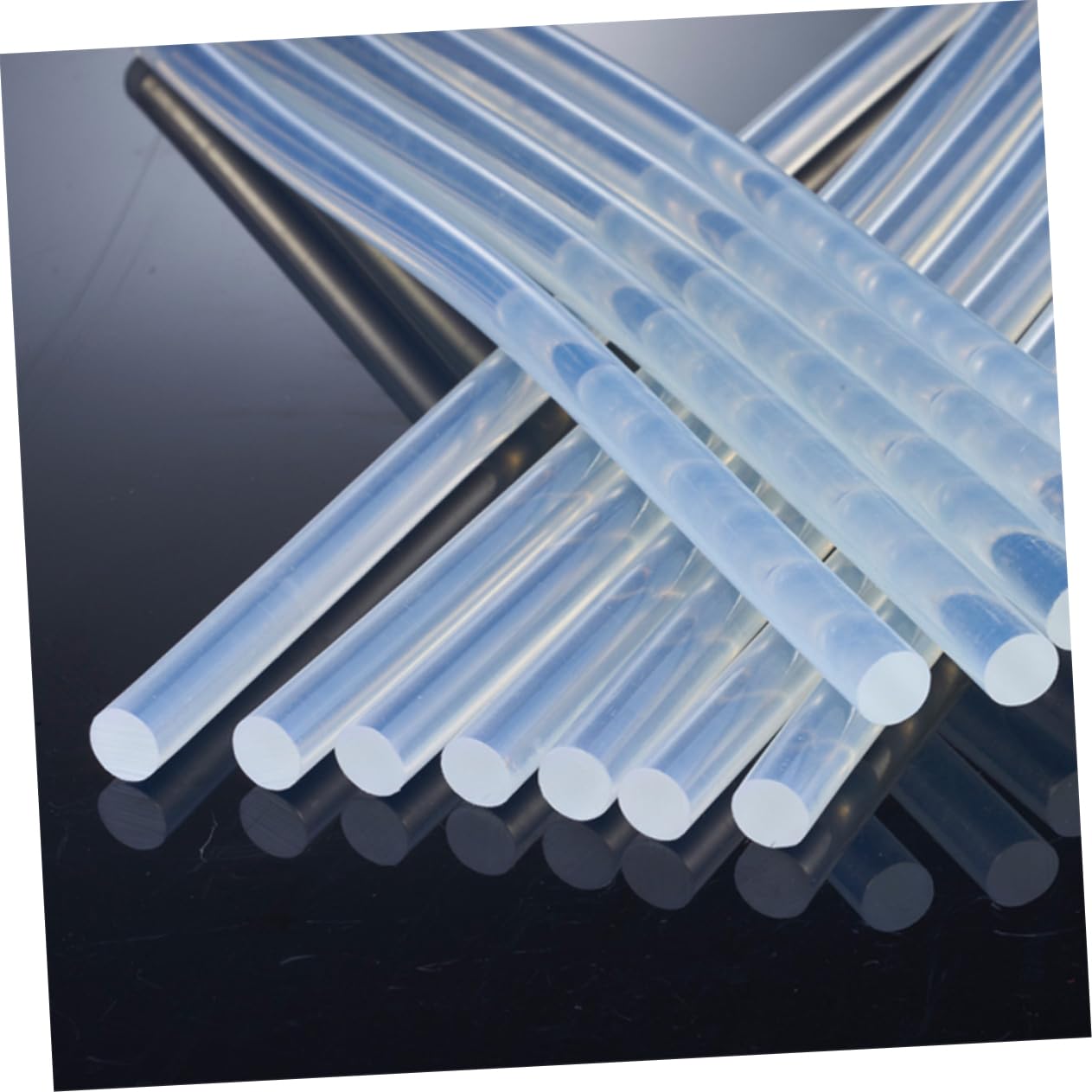 NUOBESTY 100 Stück Weiße Transparente Heißklebesticks aus Thermoplast für Heimwerker und Schule sehr Klebend nicht Vergilbend 7mm X 19cm Klebestifte