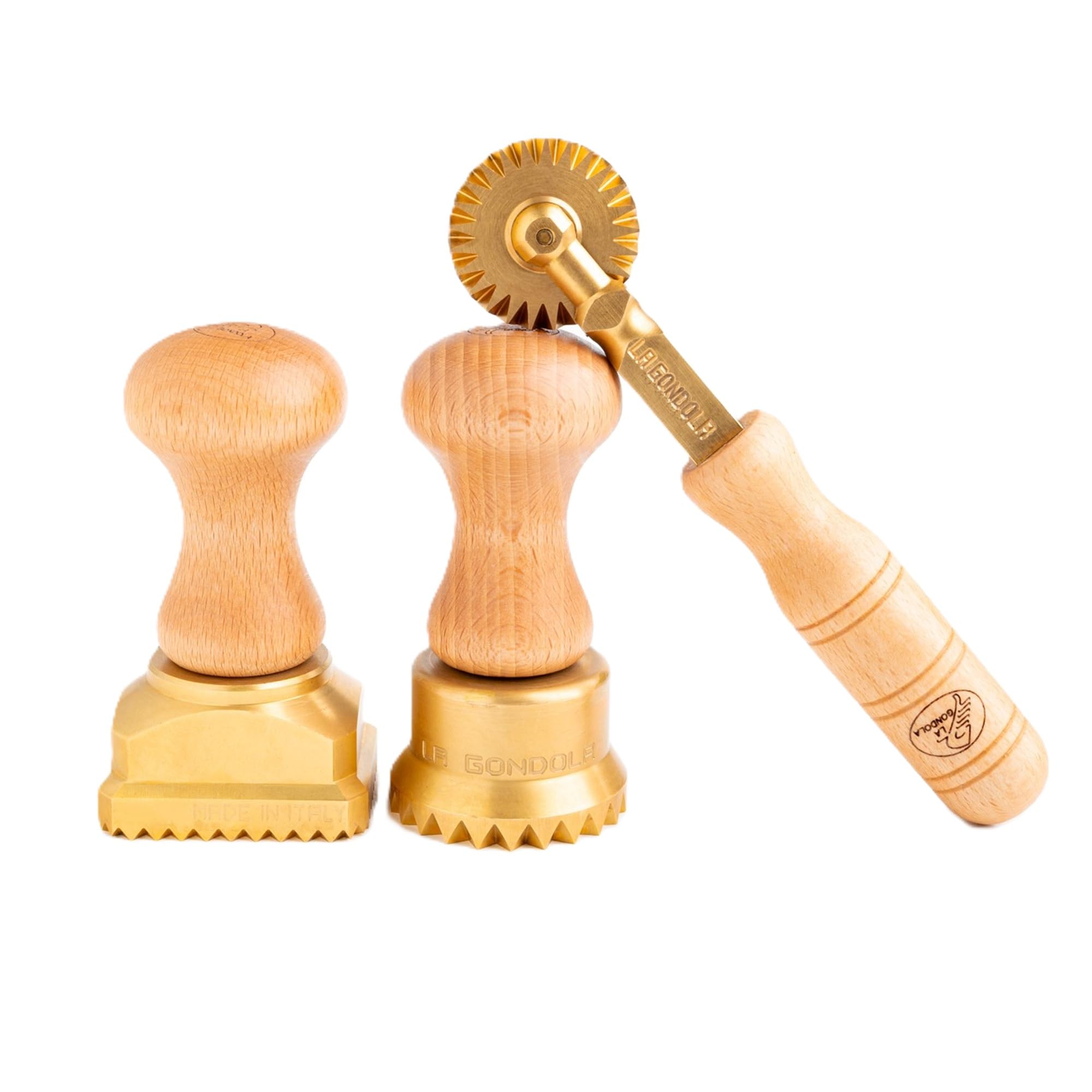 La Gondola 3er Set Pasta-Werkzeuge - Quadratische Gewellte 45x55mm & Runde Gewellte 50mm Ravioli Stempel & Teigrädchen Gewelltes Rad | Messing & Naturholz | Teigschneider Made in Italy