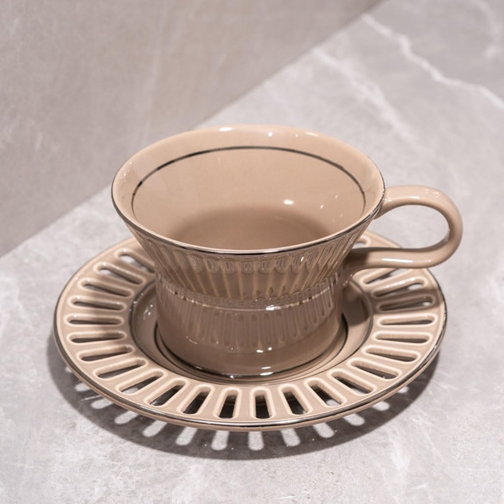 Grande tasse à thé en céramique anti-éclaboussures avec sa soucoupe stable