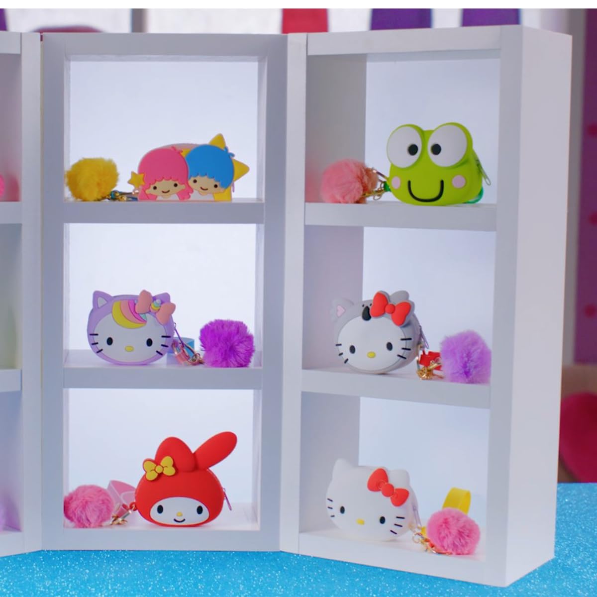#sbabam, FUNNY BOX Hello Kitty Handbag, kolorowa torebka dziewczęca z naklejkami, pluszowa bransoletka i akcesoria, torba dziewczęca z paskiem na ramię na prezent dla dziewczynki 2 sztuki, zabawki dla