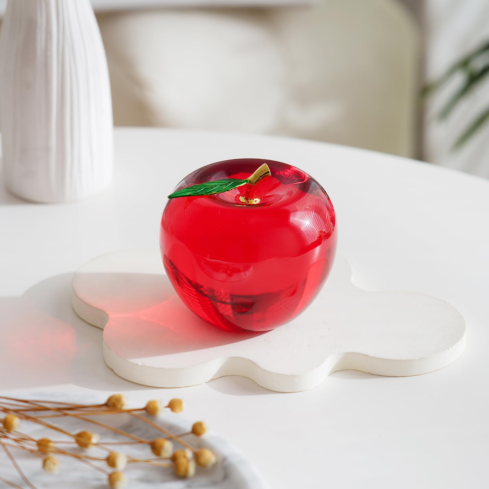 Statuetta a forma di mela in cristallo, fermacarte in vetro con stelo e foglia dorata, decorazione da scrivania per casa e ufficio, regalo di apprezzamento per gli insegnanti (rosso, 8,1 cm)