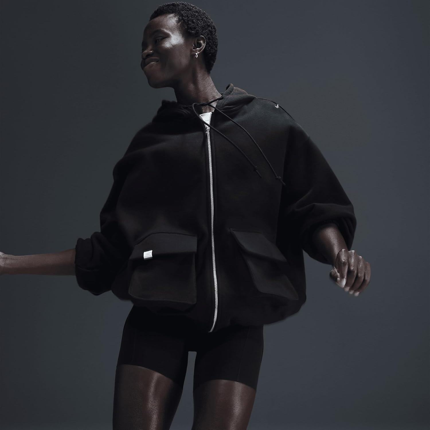 Nike Sportswear Women's Oversized Full-Zip French Terry Hoodie (FV7515-010, Black/Anthracite) Size Medium - Image 4