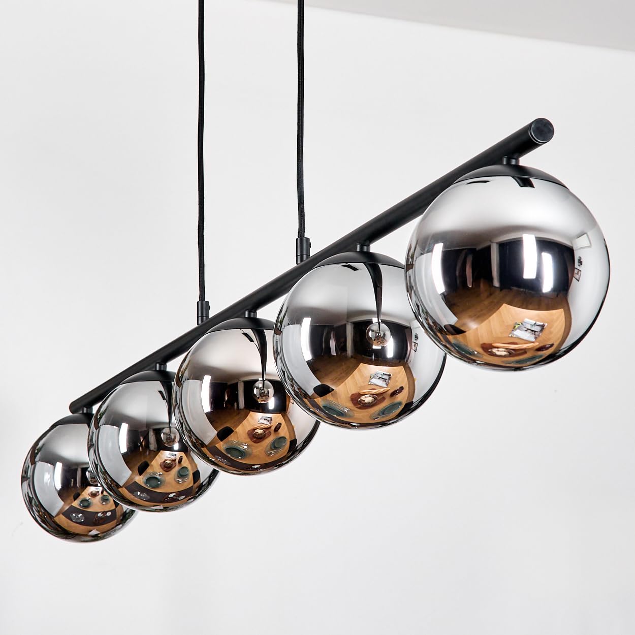 HOFSTEIN Pendelleuchte Gastor, 5-flammige Hängelampe aus Metall/Glas in Schwarz/Chrom/Rauch, moderne Hängeleuchte im Retro/Vintage-Design (Schirme Ø 15 cm), E14, Esszimmer, Küche, Wohnzimmer