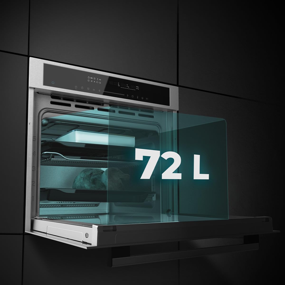 Enterijer view of the Cecotec oven, highlighting its 72-liter capacity.
