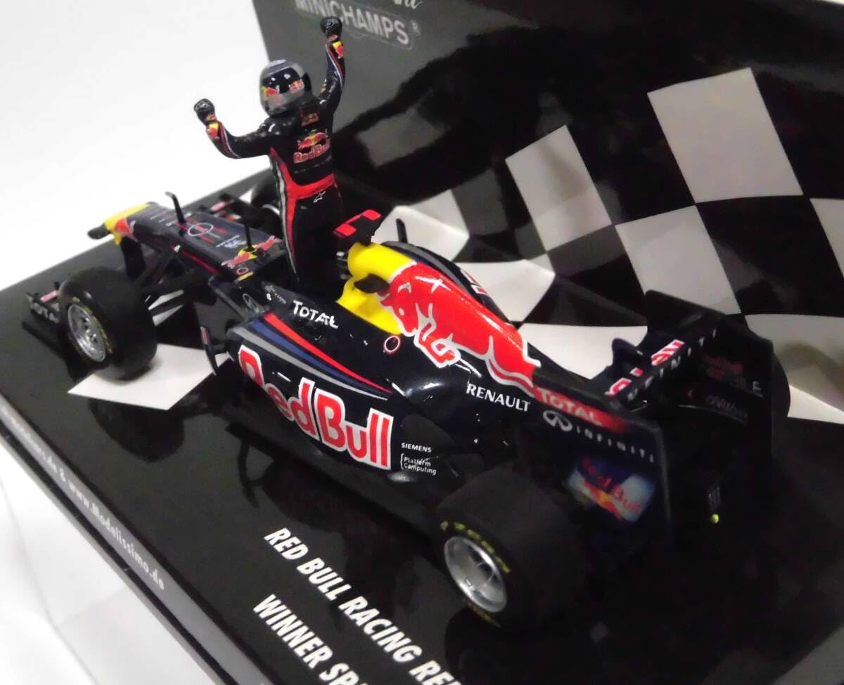MINICHAMPS RB7 セバスチャン・ベッテル 日本GP 2011 限定版