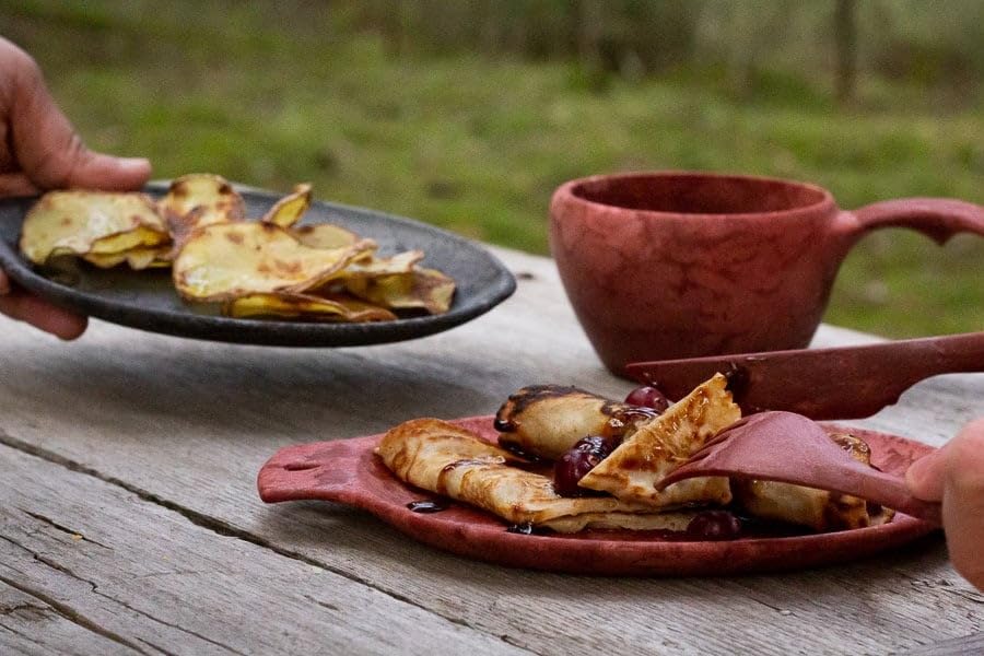 Kupilka Coffret Cadeau Tasse, Soucoupe Et Cuillère - Rustique Et Écologique