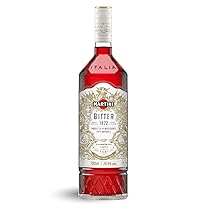 MARTINI Riserva Speciale Bitter Aperitivo, 28,5% ABV, 70cl ,  700ml, Liquore Infuso con Rari Prodotti Botanici