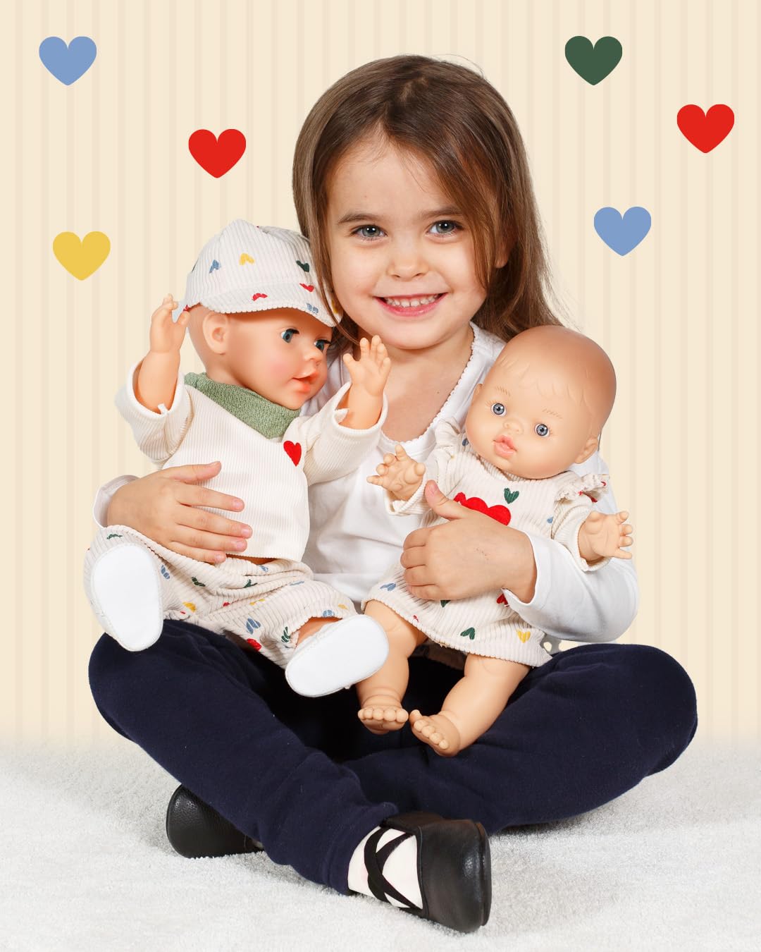 Heless 2530 - Ubranka dla lalek ''Heart Confetti'', 2-częściowy zestaw ze sztruksową sukienką i koszulką, dla lalek i przytulanek w rozmiarze 35-45 cm