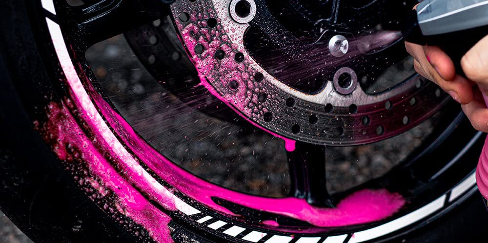 Kit de nettoyage et de séchage pour moto - Wack S100 Total Cleaner + Nettoyant rapide + Nettoyant pour jantes moto + Nuke Guys chiffon sec & 2x pinceaux + detailmate gant lavage & chiffon polissage