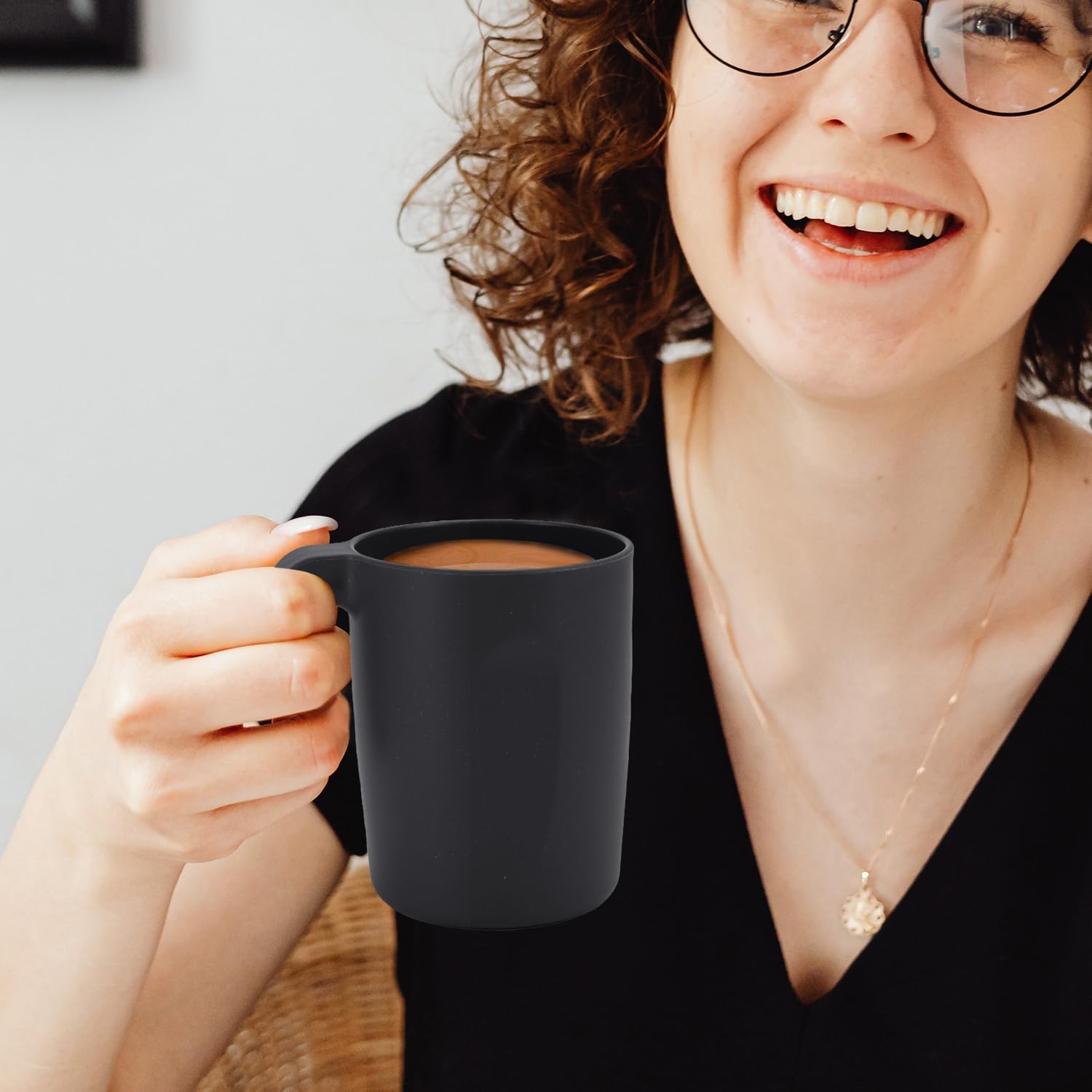 Wrova 16oz Wheat Straw Cups with handles set of 6-Plastic Cups Reusable-Unbreakable Kids Mugs-Dishwasher Safe & Microwave Safe-Ideal Plastic Mugs for Tea,Coffee,Camping,RV-Black - Image 7