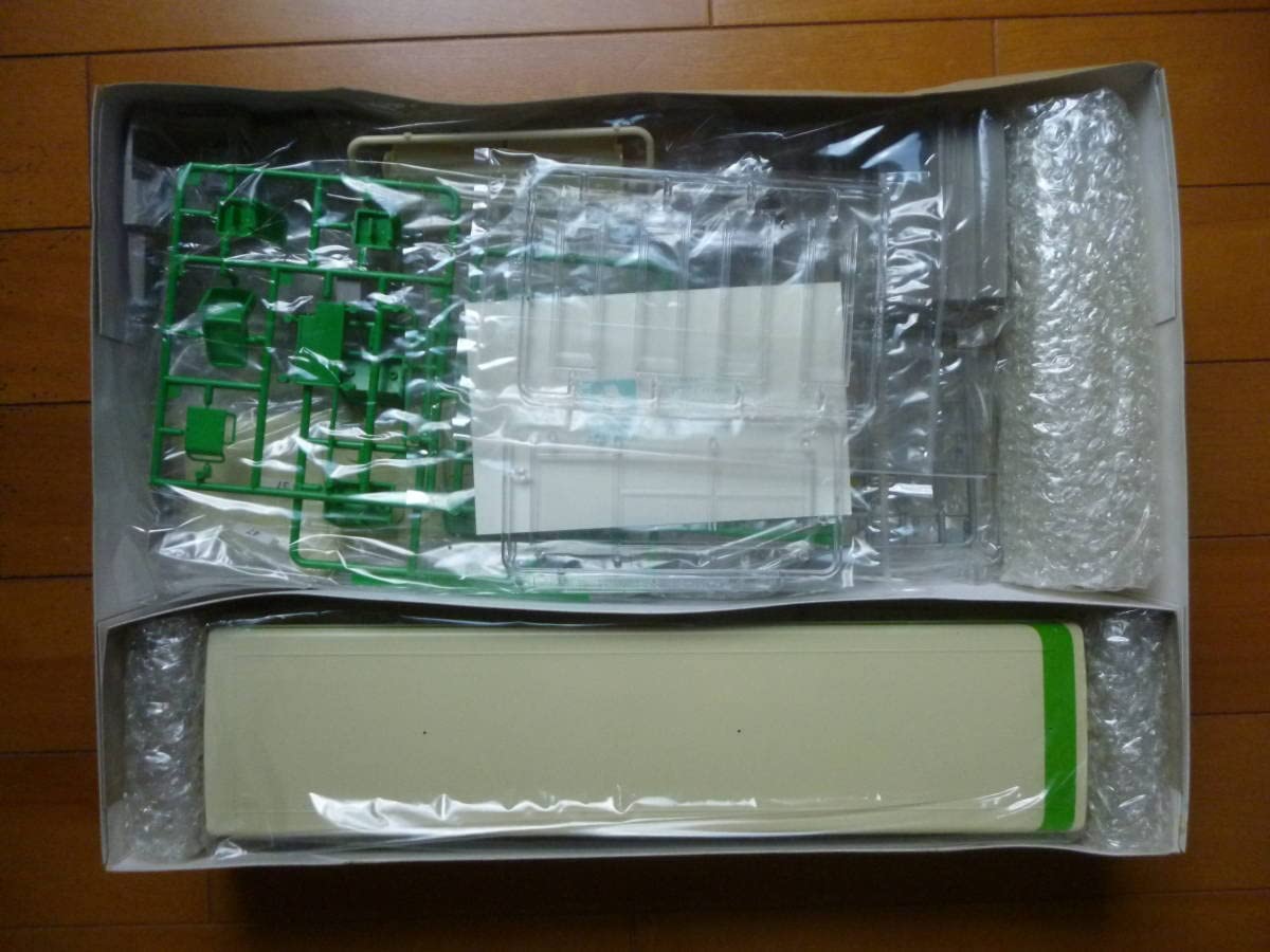 Amazon.co.jp: 希少 未開封／1/32 アオシマ 大阪市営バス 1台／三菱
