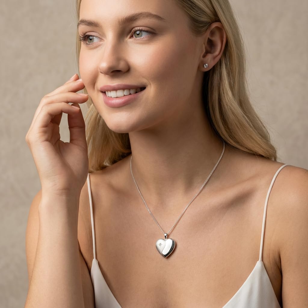 Alexander Castle Collier Médaillon en Argent Sterling 925 pour Femmes et Filles - Médaillon Cœur en forme de diamant 25 mm x 22 mm avec Chaîne en Argent de 45 cm et Coffret Cadeau Bijoux