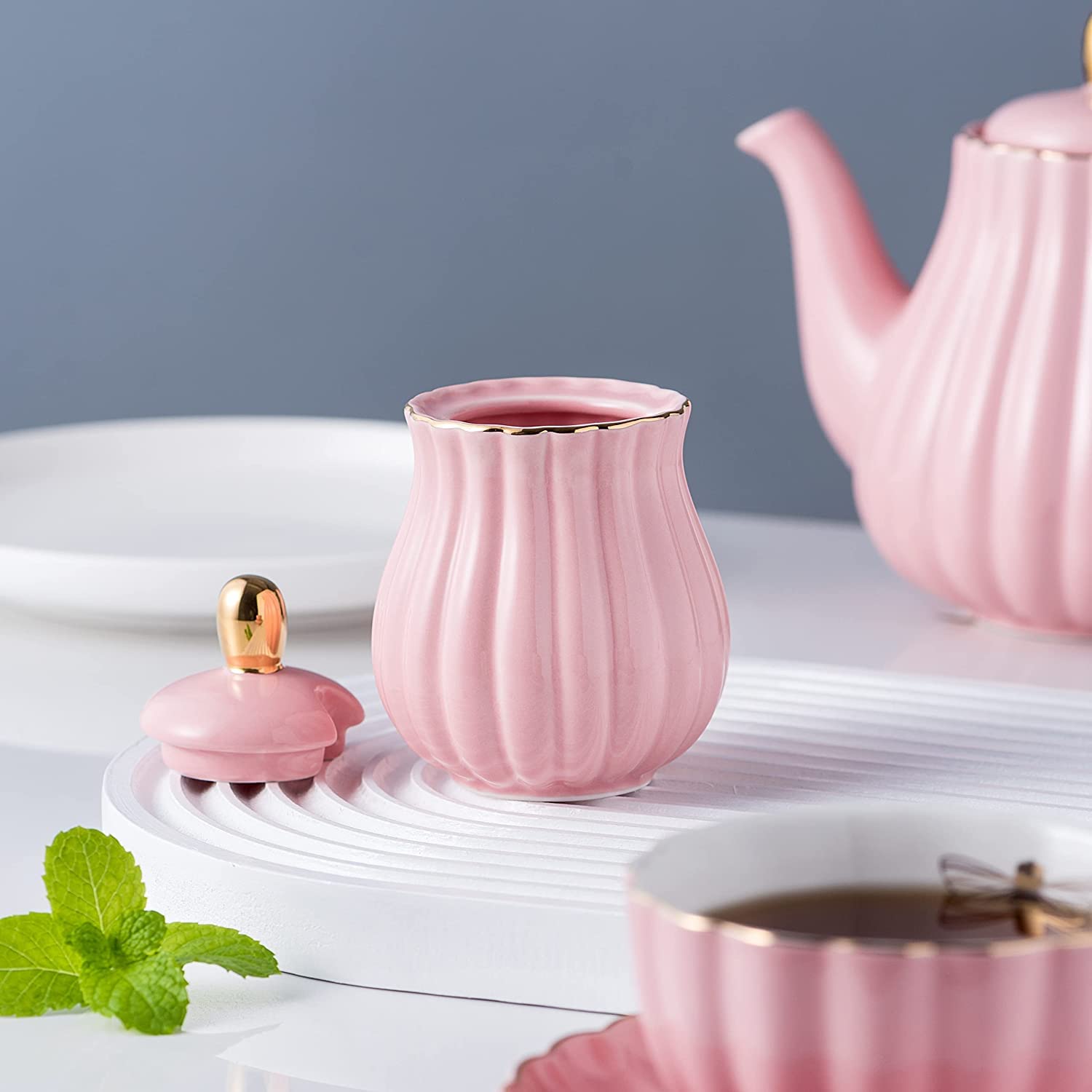 YBK Tech - Juego de jarra de leche y azucarero de porcelana para degustación de café, diseño de rayas (rosa)