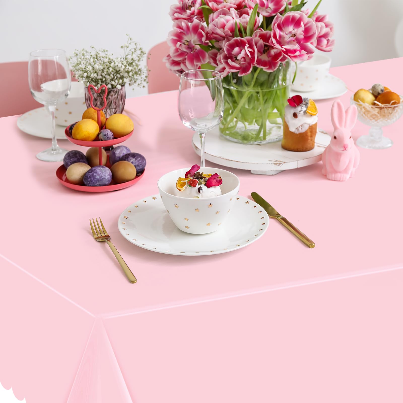 Paquete de 6 manteles de plástico rosa para mesas rectangulares, manteles desechables con borde festoneado, impermeables, para cumpleaños, novia, boda, baby shower, 54 x 108 pulgadas (rosa claro