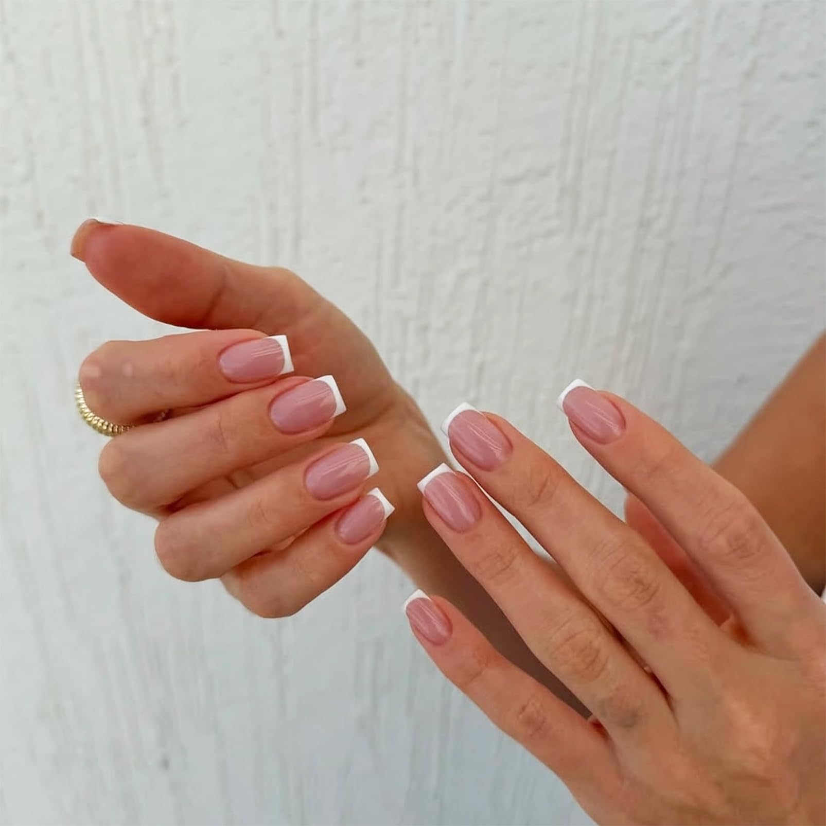 French Press On Nails, nagie różowe paznokcie do naklejenia, krótkie kwadratowe, 24 sztuki błyszczące sztuczne paznokcie, błyszczące sztuczne paznokcie z klejem do paznokci, Supremely Fit paznokcie