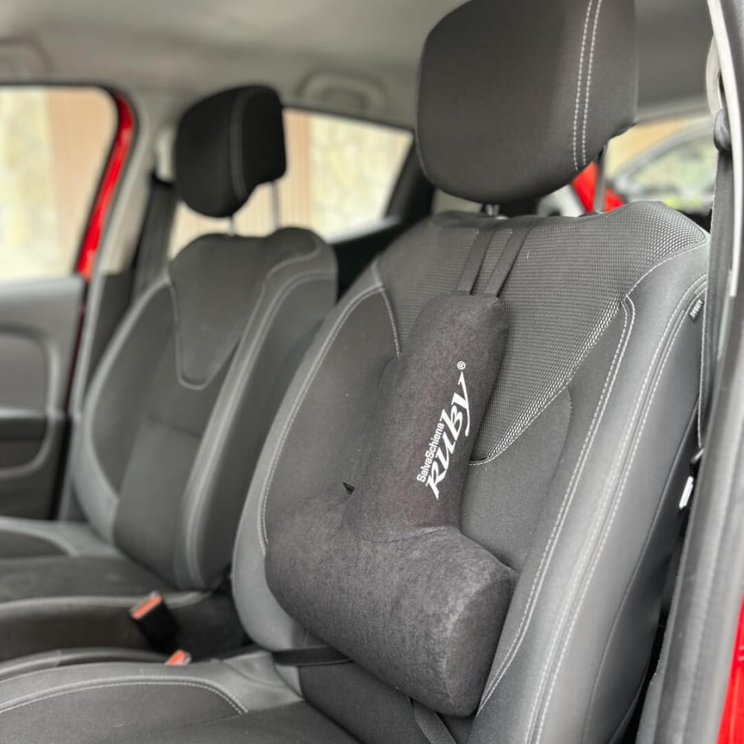Cuscino sedia ufficio Ruby. Utile anche come cuscino lombare auto. Ruby è l'unico cuscino auto per il mal di schiena. Ideale per chi passa molto tempo seduto e vuole migliorare la postura scorretta.
