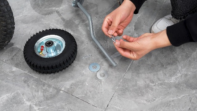 Amazon.com: Dirt Bike Training Wheels for CRF50, PW50 & MX125