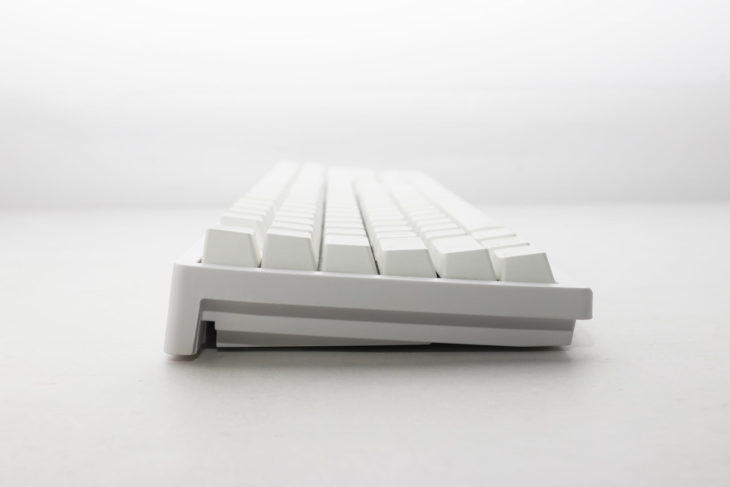 Amazon.com: Ducky Zero 6108 Pure White Hotswap Bluetooth RGB