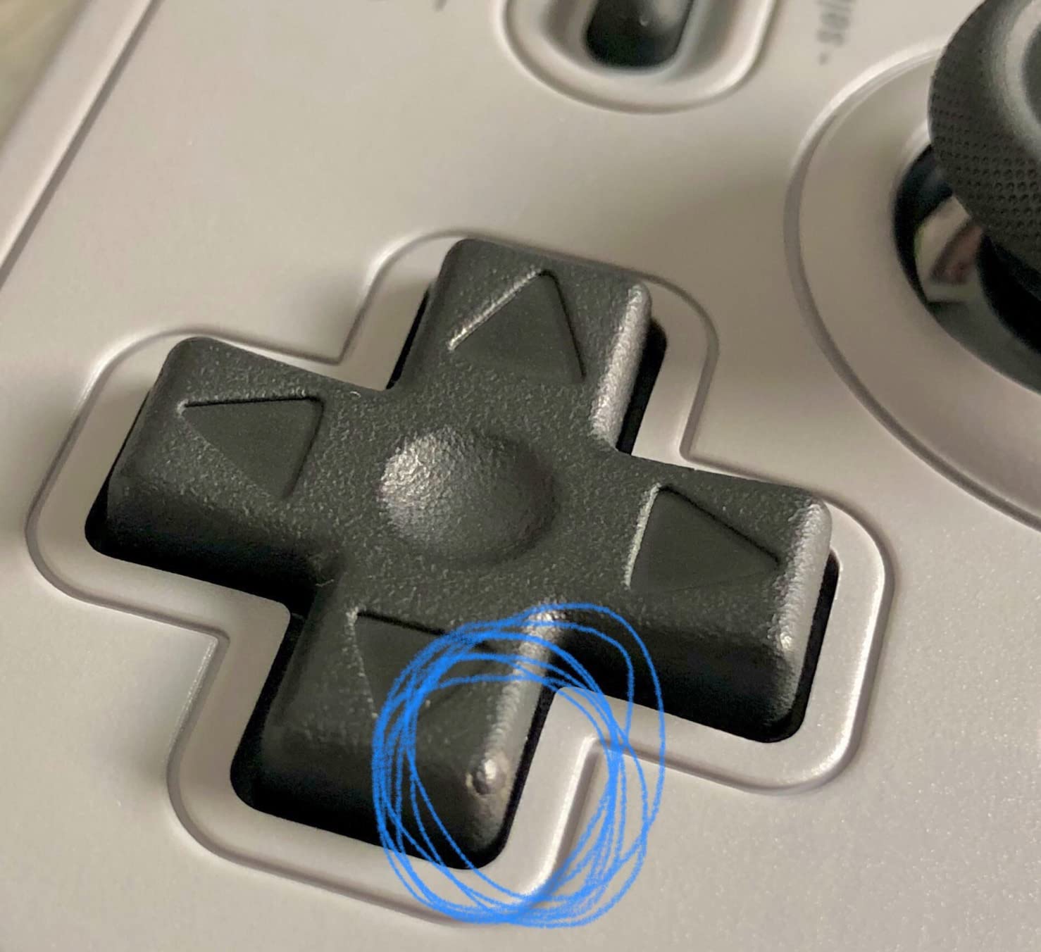 DPAD damaged left arrow