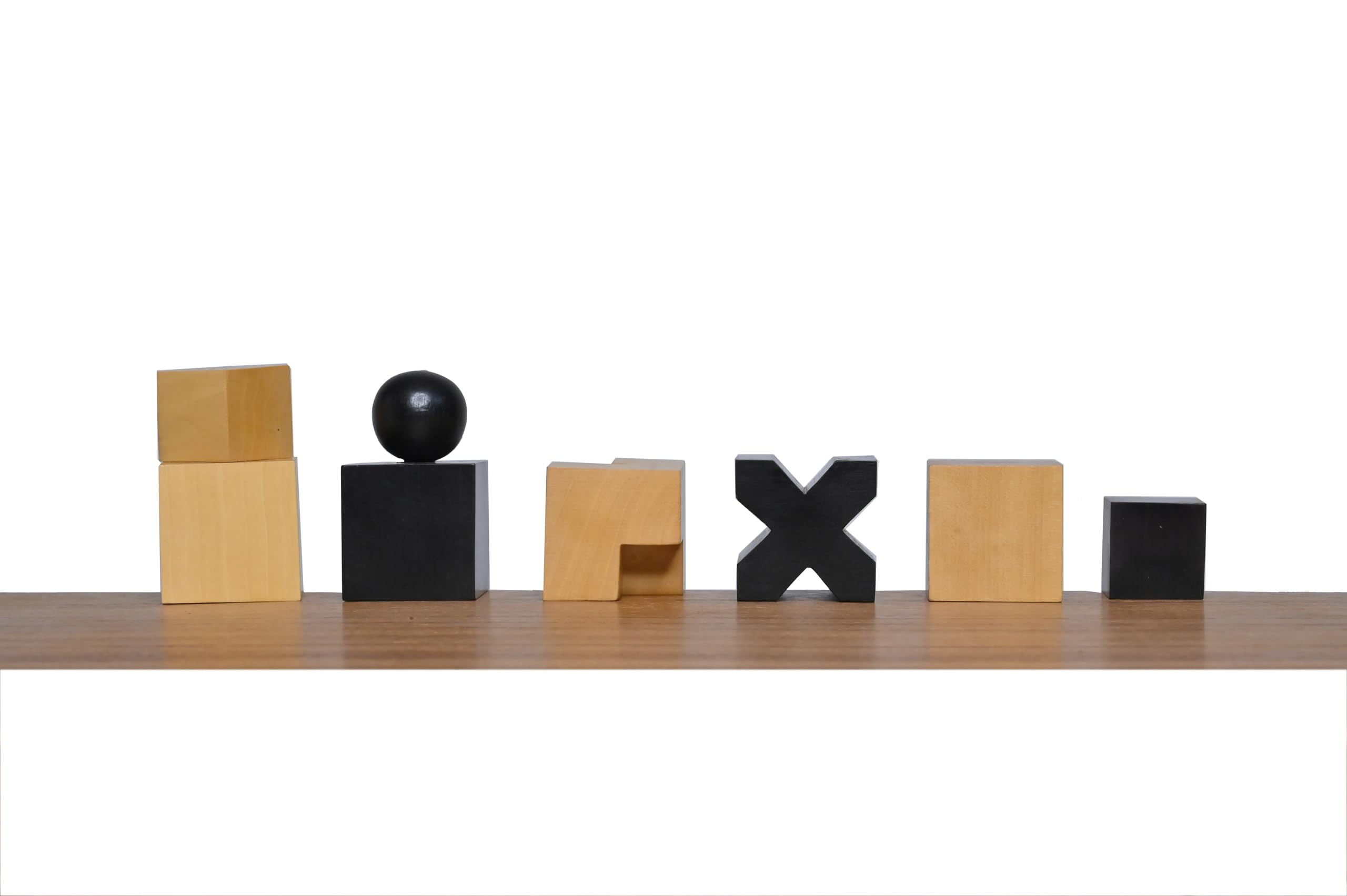 Minimalistisches Schachspiel aus Holz – Reproduziert 1923 Josef Hartwig Bauhaus Modell Schachfiguren – Ebonisierter Buchsbaum – 32 Teile, 2 Spieler, ab 12 Jahren