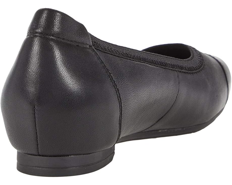 Munro Danielle - Back View