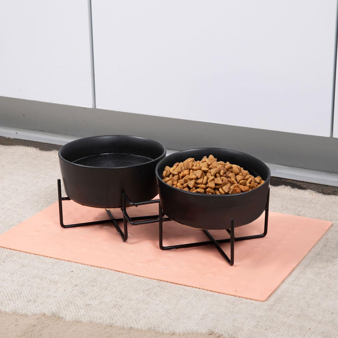 Waggo Simple Solid Double Dog Bowl and Dog Bowl Stand - Double Iron Stand with Double Ceramic Feeder or Water Bowl, Small or Large Dog Elevated Pet Feeder (Small, Matte Black) (Matte Black, Medium)