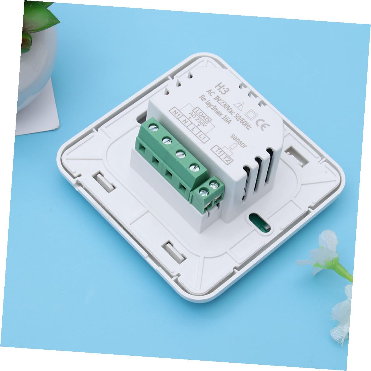 2 Stück Programmierbarer Digitaler Thermostat 220v für Heizung | Weißes PC Gehäuse, Tagesprogramm mit 6 Zeitabschnitten, Hohe Zuverlässigkeit