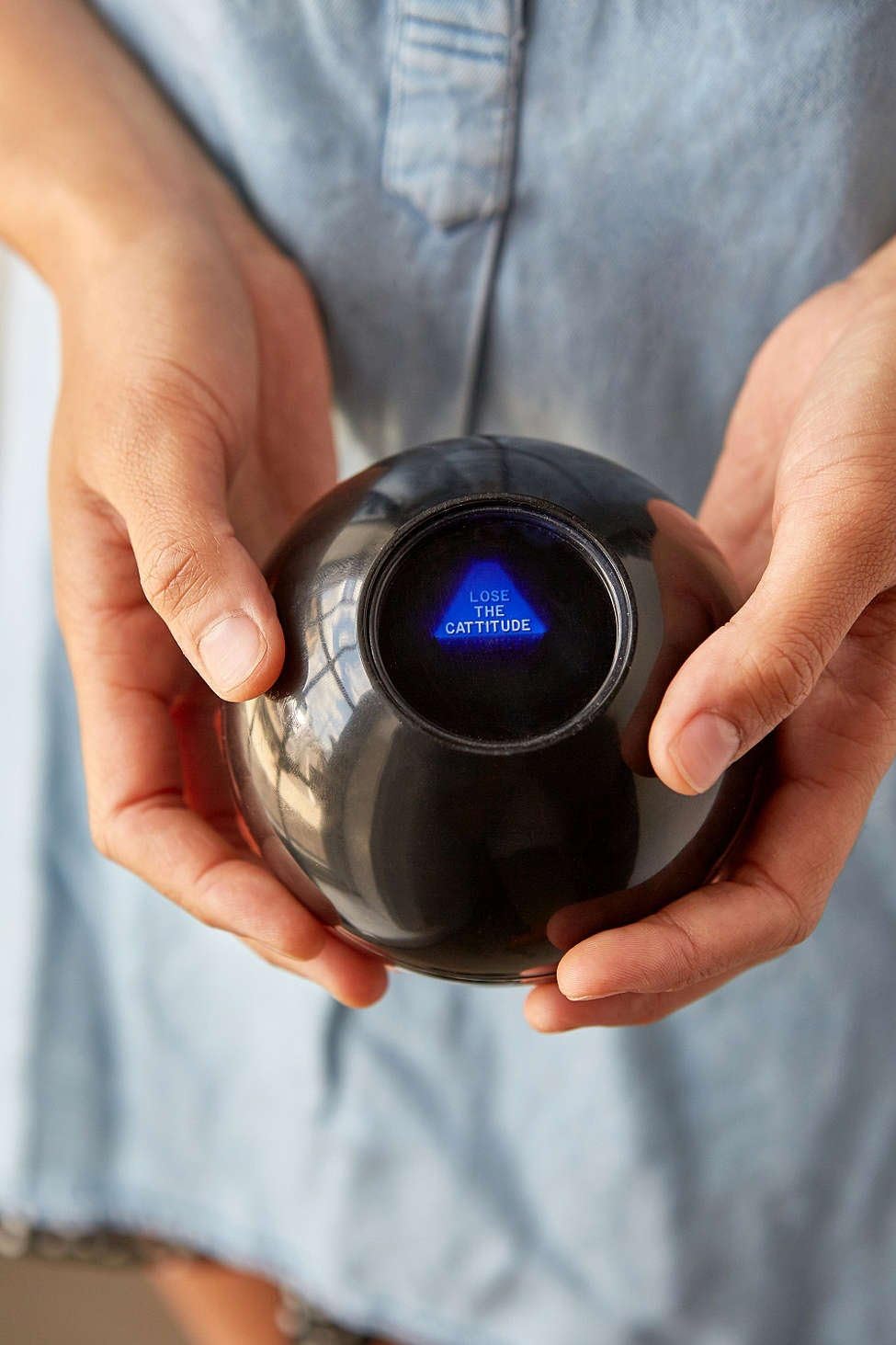 Magic Cat Ball - Know What Your cat is Thinking - cat-Themed Magic 8 Ball