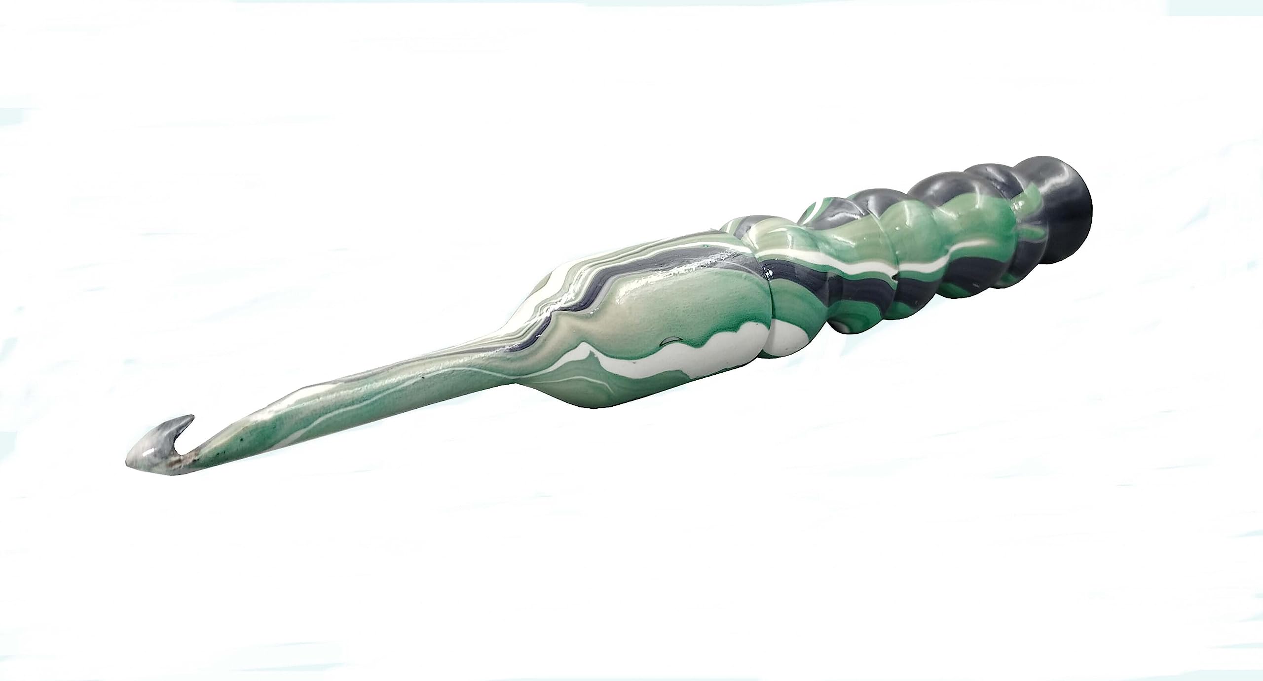 Wooden Crochet Hooks for Arthritic Hands - Various Sizes 4mm, 4.5mm, 5mm, 5.5mm - Crochet Hook Set for Crocheting & Knitting - Ergonomic Soft Grip Handle - Gift for Her - Resin Light Green(5mm)