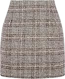 La taille haute et la longueur mini qui s'arrête au milieu de la cuisse créent une illusion de jambes infinies. Fermeture éclair latérale invisible pour une finition parfaite et une mise en place aisée.