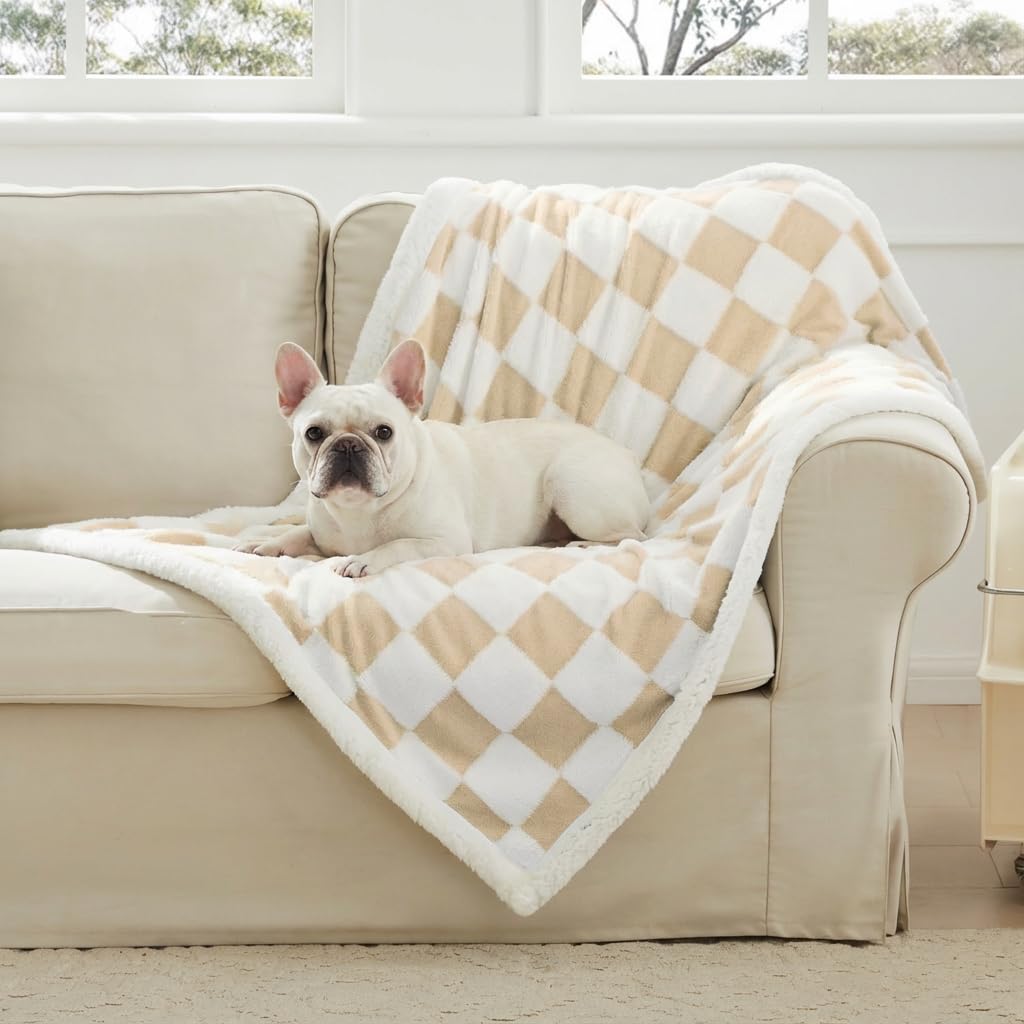 Ohocut Checkered Dog Blanket, Beige Khaki Jacquard Sherpa Blankets for Small Dog and Cats, Cute Aesthetic Style Fluffy Fleece Pets Blanket for Couch