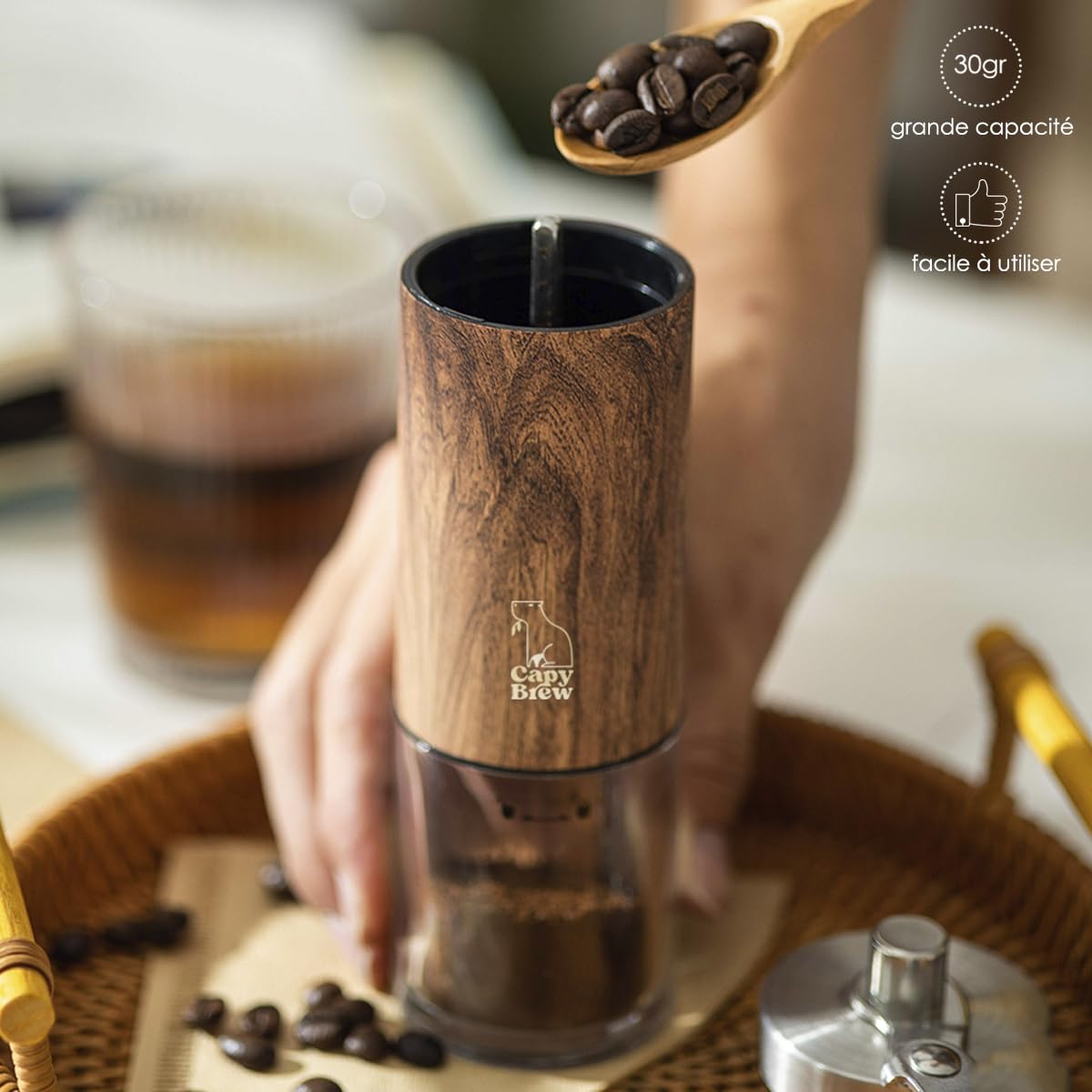 Moulin à Café Manuel Réglable en Acier Inox, Meules en Céramique – Silencieux et Portable pour Expresso, Moka, French Press et Aeropress – Coffee Grinder Aspect Bois pour Maison et Voyage – Capy Brew